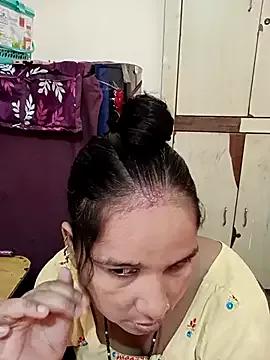 reemacouple007 on StripChat 
