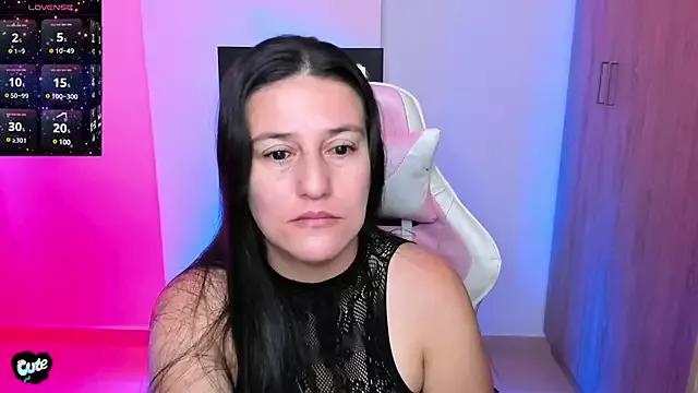 Saskyaa on StripChat 
