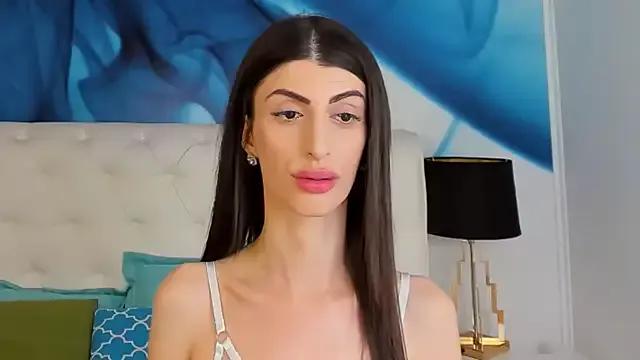 SkinnyDolly on StripChat 