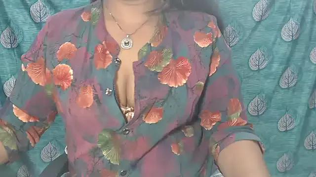 Sophia_your on StripChat 