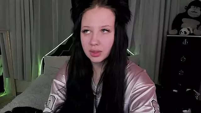UR_MADDY on StripChat 