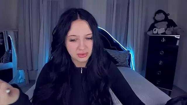UR_MADDY on StripChat 