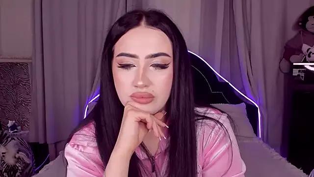 UR_MADDY on StripChat 