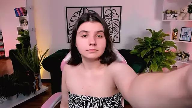 Viola__Shy on StripChat 