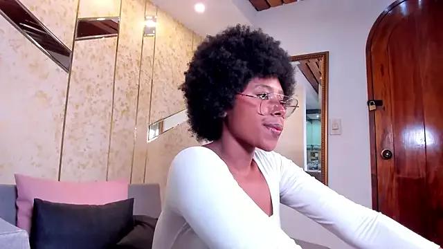 violeta_ruiz_ on StripChat 