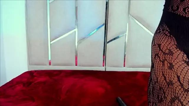 VioletSmith1 on StripChat 